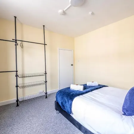 7br House, Contractors, Free Parking, Central, By Prescott Bristol