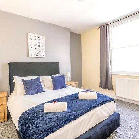 7br House, Contractors, Free Parking, Central, By Prescott * Bristol