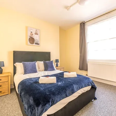7br House, Contractors, Free Parking, Central, By Prescott *