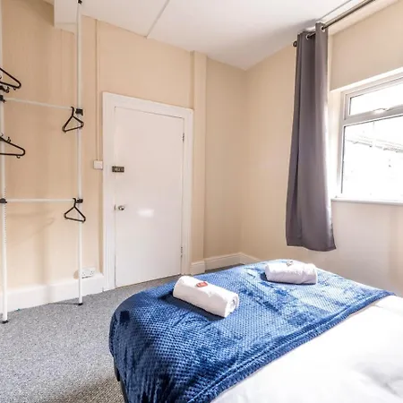 7br House, Contractors, Free Parking, Central, By Prescott Bristol